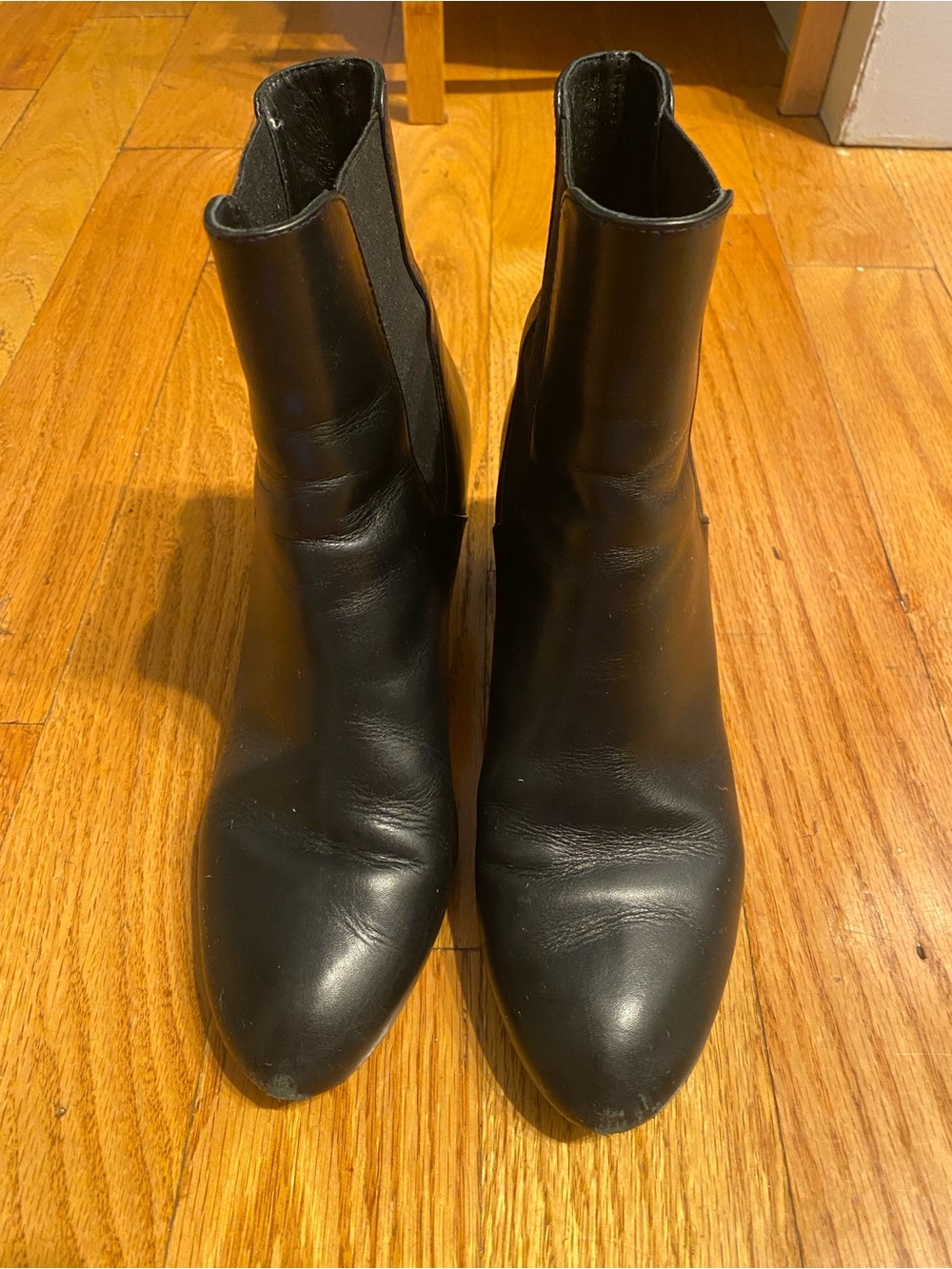 Women's Stuart Weitzman Black Leather Ankle Boots 7